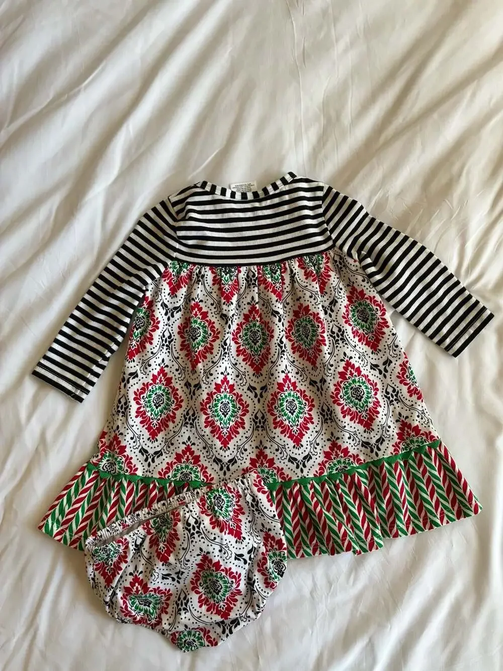 Bonnie Baby Girls 18M Christmas Candy Cane Mixed Print Dress and Bloomers Set